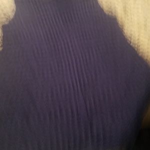 Long sweater shirt, so (fits like a M)